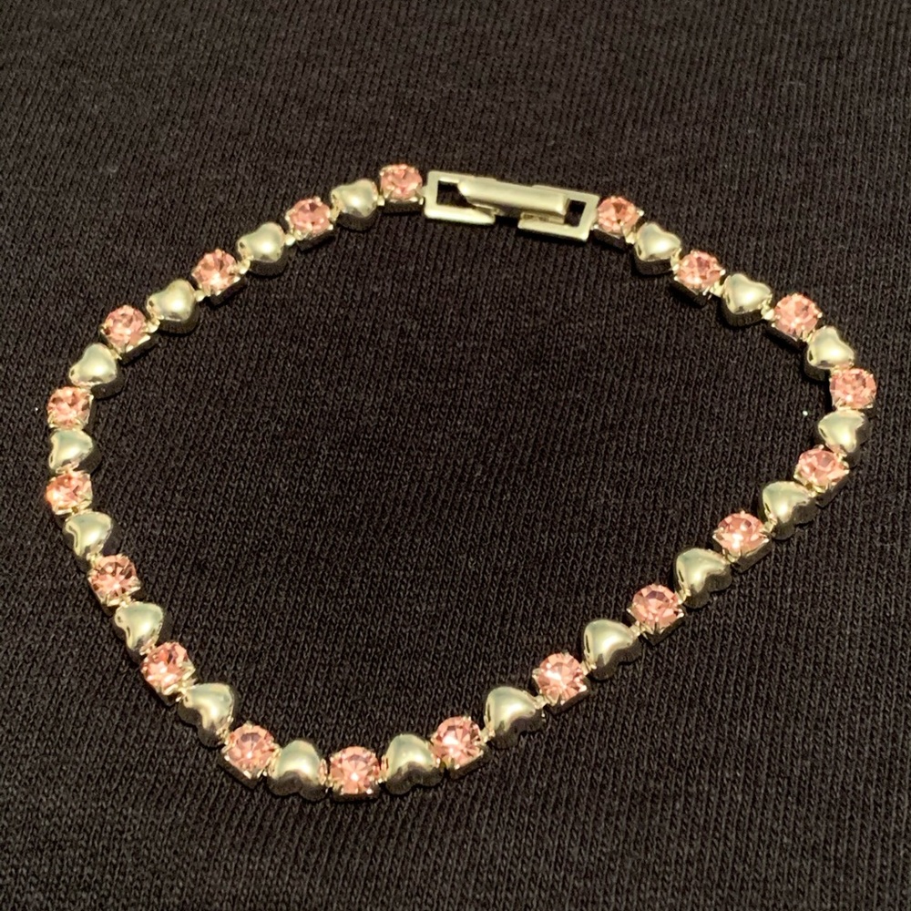 *NWOT* Pink Rhinestone Heart Bracelet